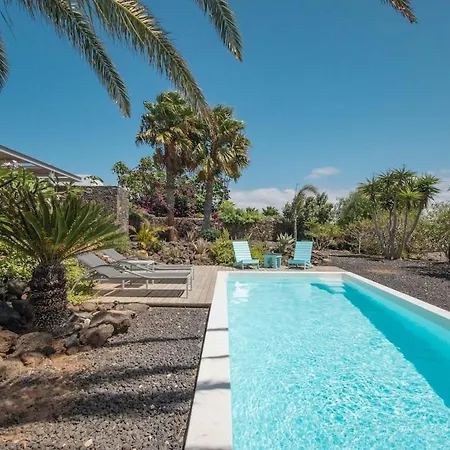 Villa Majanicho Rock By Aura Collection